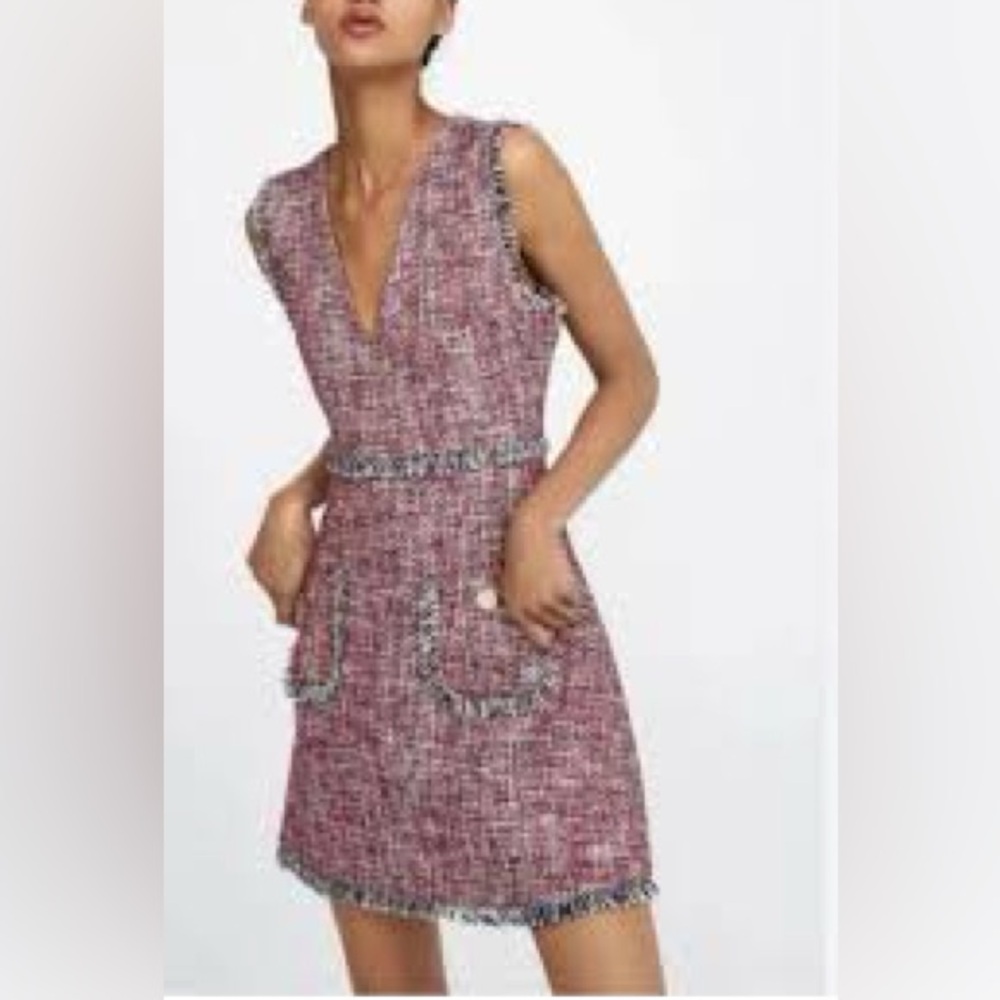 Simplee Apparel White and Red tweed Sleeveless V-neck A-line Dress